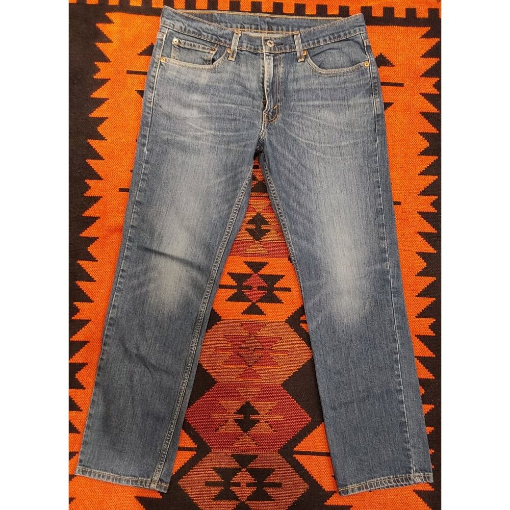 Levi Strauss 511 Men's Medium Wash Blue Jeans. 33W 30L. Classic and Rugged